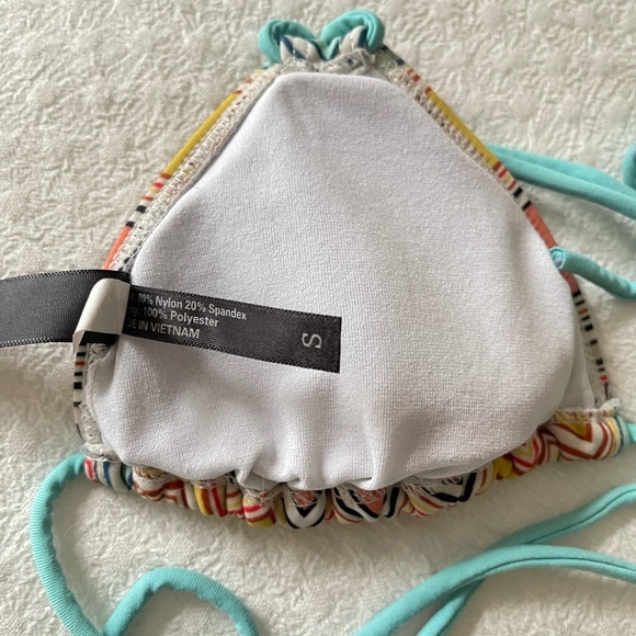 String Bikini Set - Picture 11 of 11